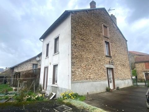   Maison de village, 103m�, 3 chambres, terrasse et jardinet avec 2 garages 59 900 � Maison - 5 pi�ce(s) - 103 m�