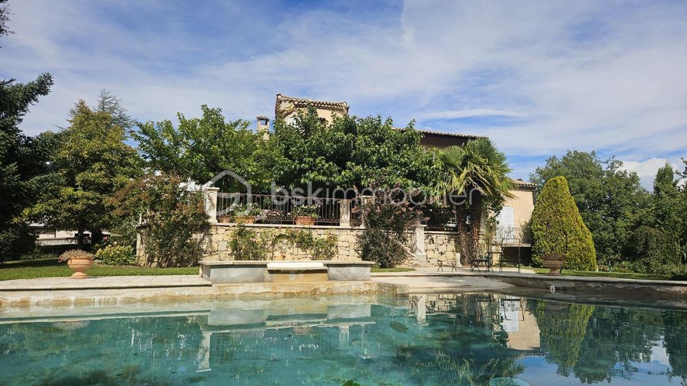 � vendre  Propri�t�/ch�teau Gap (05000)