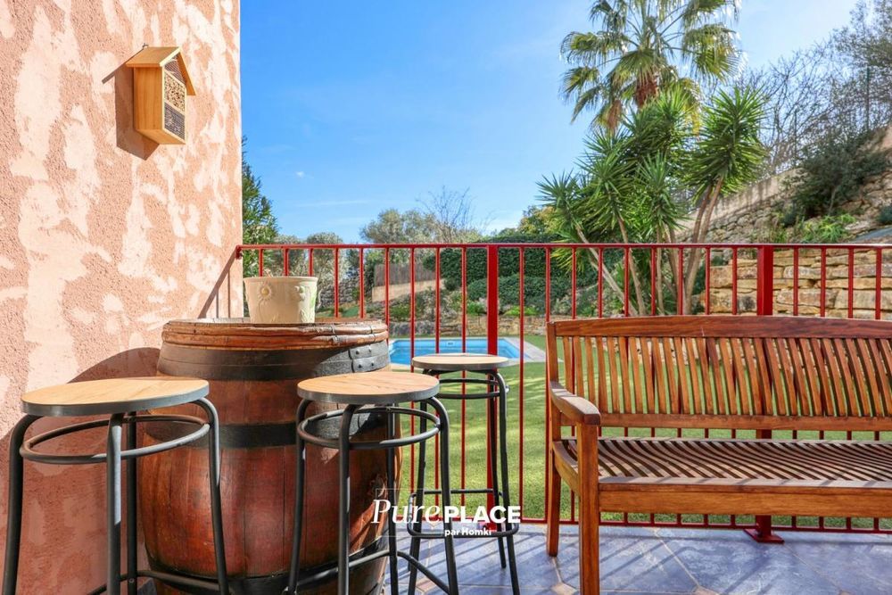 � vendre  Maison La Cadi�re-d'Azur (83740)