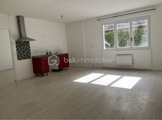  Immeuble � vendre 15 + pi�ces 372 m�