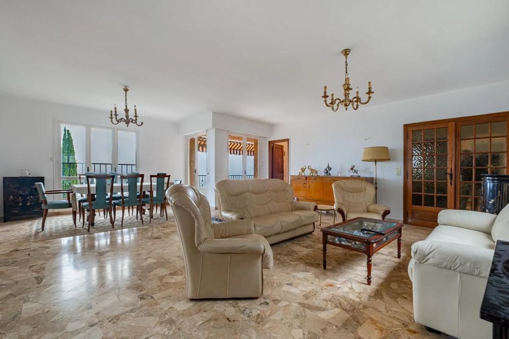 � vendre  Maison Saint-Laurent-du-Var (06700)