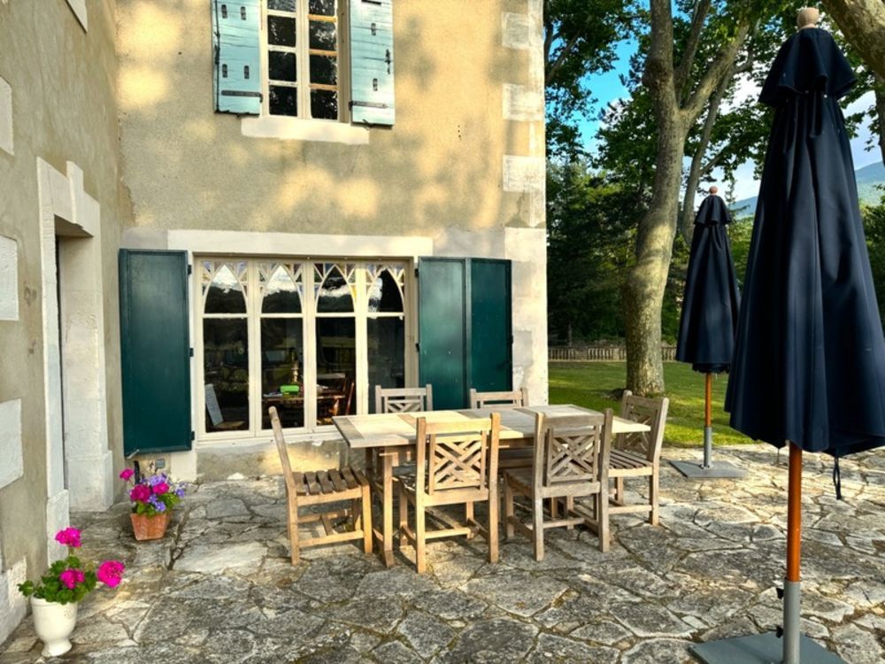 � vendre  Propri�t�/ch�teau Saint-Martin-de-Castillon (84750)