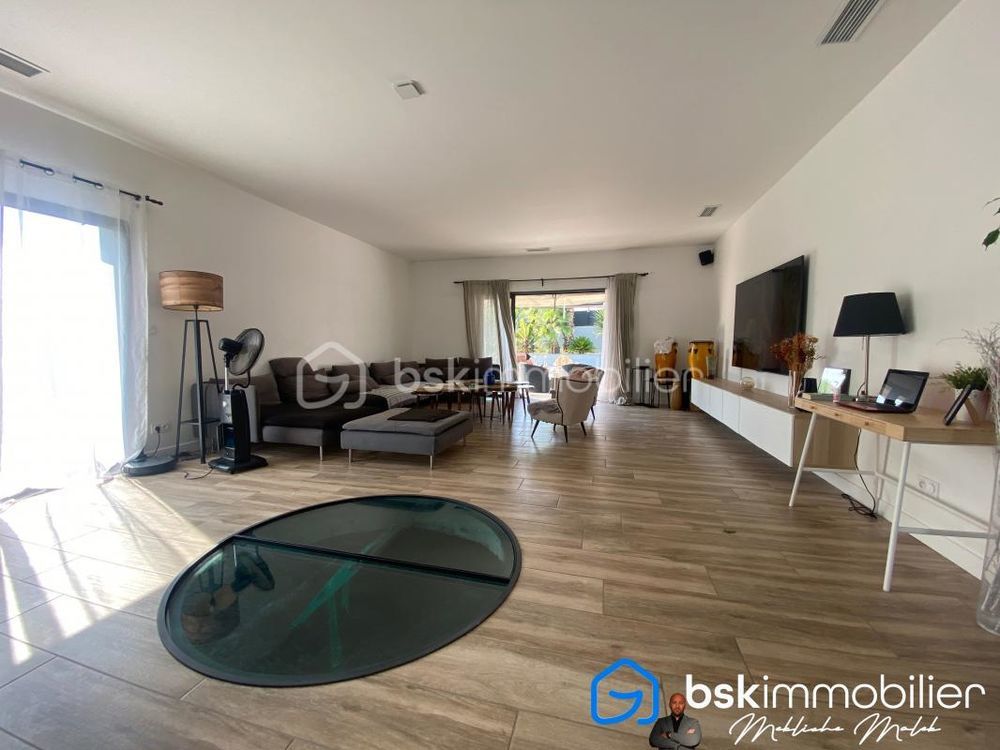 � vendre  Maison Saint-Jean-de-V�das (34430)