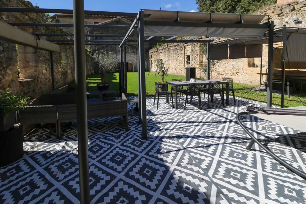 � vendre  Propri�t�/ch�teau Uz�s (30700)