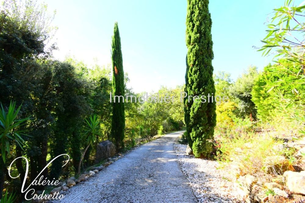 � vendre  Villa N�oules (83136)