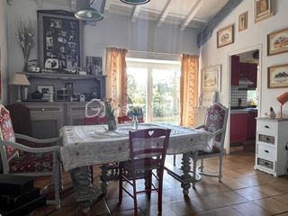  Propri�t�/ch�teau � vendre 8 pi�ces 230 m�