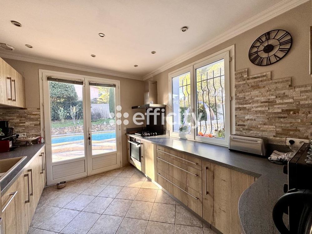 � vendre  Villa Mougins (06250)