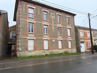  Immeuble � vendre 15 + pi�ces 500 m�