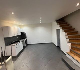  Maison � louer 2 pi�ces 52 m� Cabries