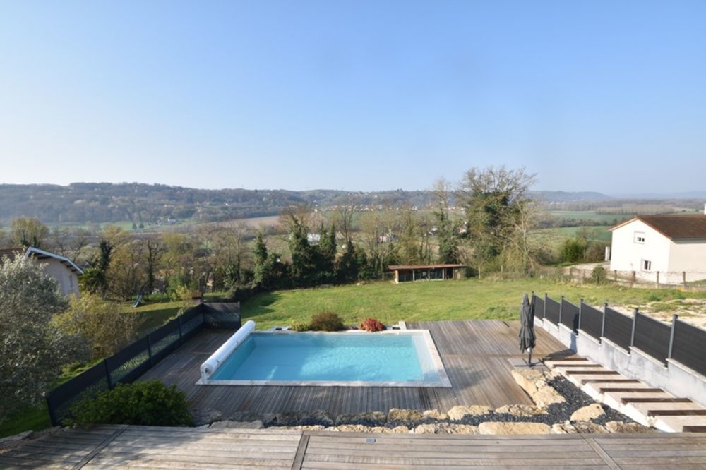 � vendre  Maison Saint-Chef (38890)