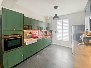  Maison � vendre 9 pi�ces 165 m�