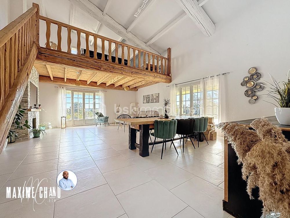 � vendre  Propri�t�/ch�teau Montarnaud (34570)