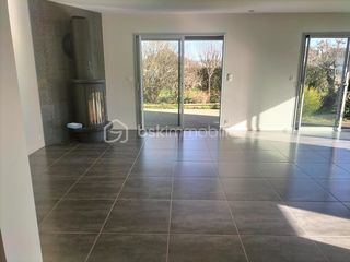  Maison � vendre 6 pi�ces 196 m�