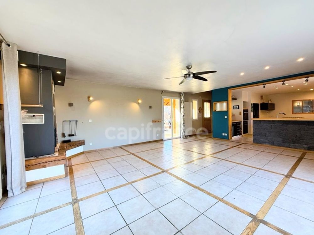 � vendre  Maison Manteyer (05400)