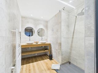  Propri�t�/ch�teau � vendre 8 pi�ces 369 m�