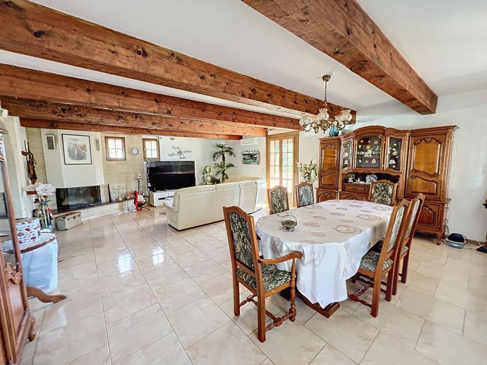 � vendre  Maison Cuers (83390)