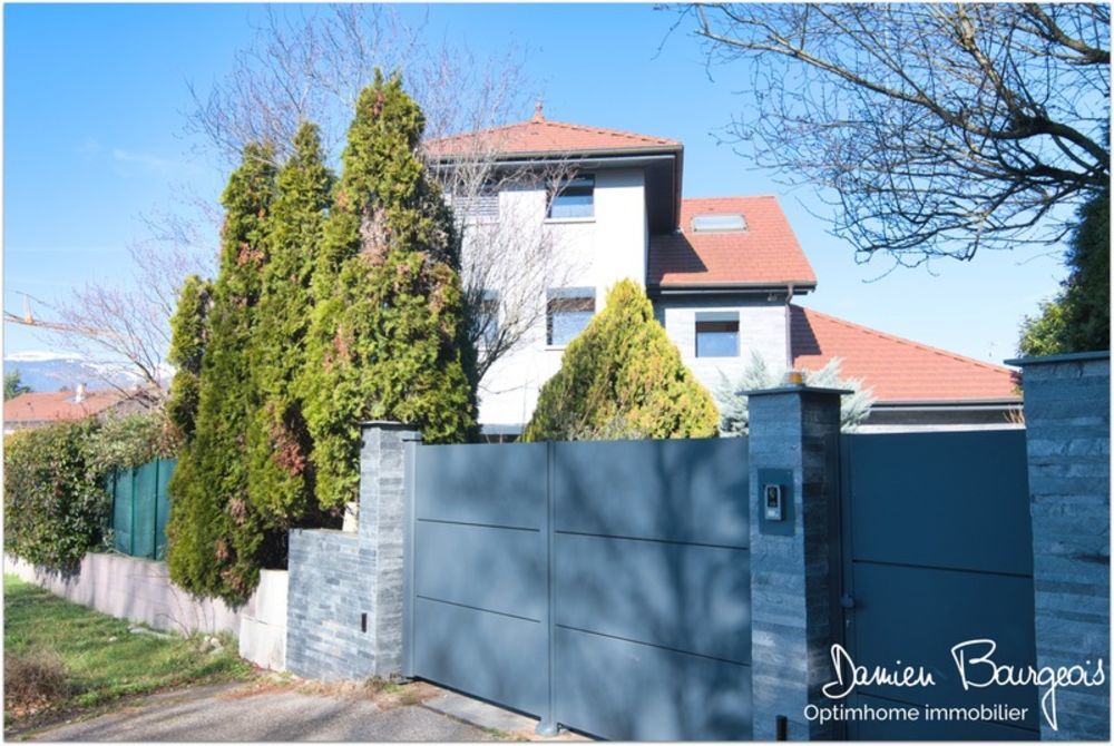 � vendre  Maison Ornex (01210)