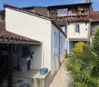  Immeuble � vendre 274 m�