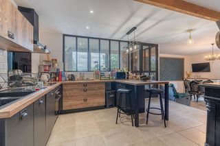  Maison � vendre 9 pi�ces 380 m�