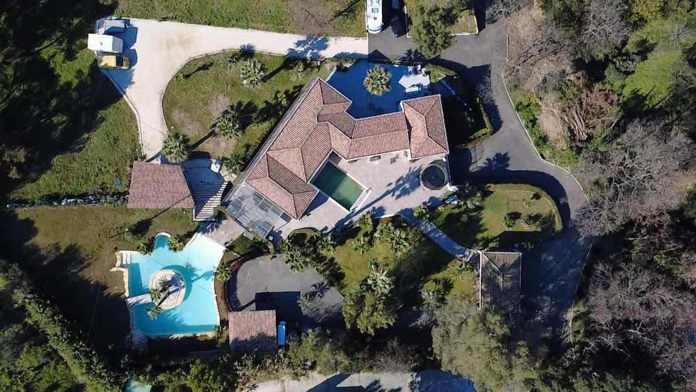 � vendre  Propri�t�/ch�teau Le Pradet (83220)