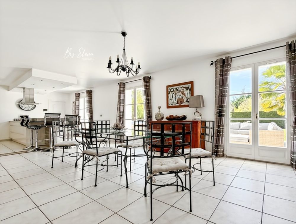 � vendre  Villa Claye-Souilly (77410)