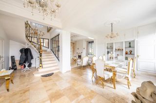  Maison � vendre 7 pi�ces 1000 m�