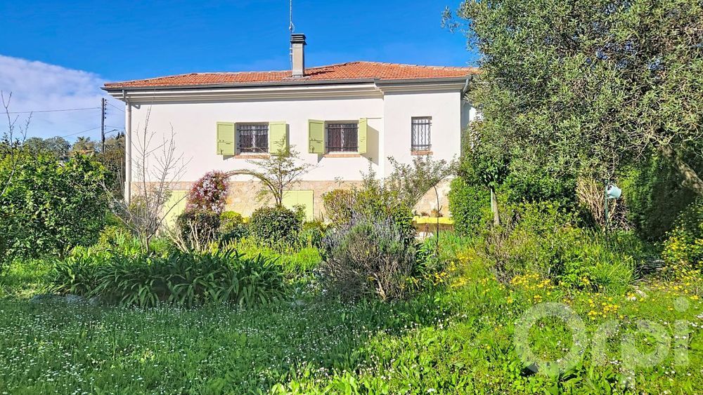 � vendre  Villa Antibes (06600)