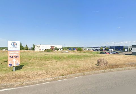 &Agrave; vendre � Local commercial &agrave; usage de restaurant 640 m2� Emplacement n&deg;1 � Vitry-en-Charollais (71) 760000 71600 Vitry en charollais