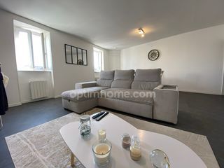  Immeuble � vendre 210 m�