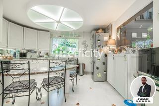  Villa � vendre 8 pi�ces 180 m�