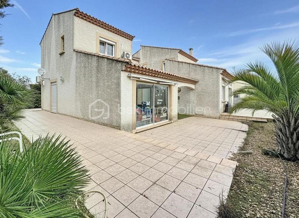 � vendre  Villa P�rols (34470)