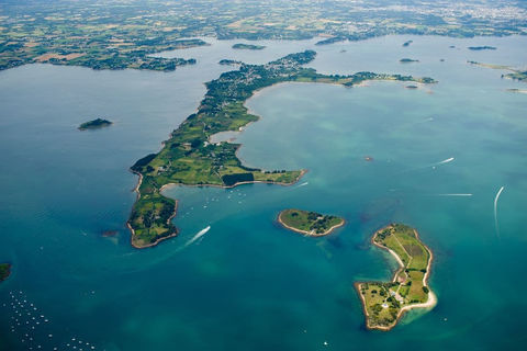   Maison de maitre des ann�es 1900 avec d�pendance en centre de bourg de l'ile aux moines Propri�t�/ch�teau - 7 pi�ce(s) - 153 m�