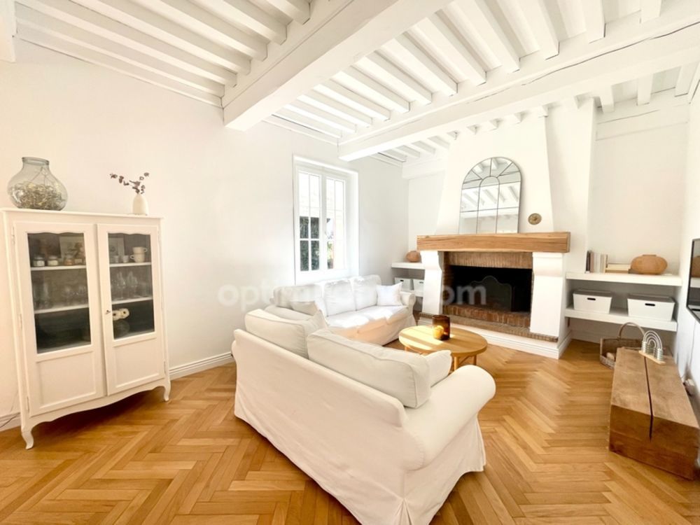 � vendre  Propri�t�/ch�teau Aigues-Mortes (30220)