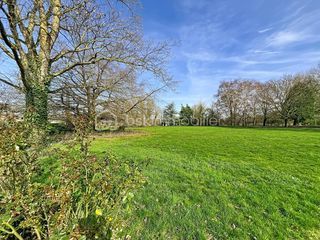  Propri�t�/ch�teau � vendre 10 pi�ces 335 m�