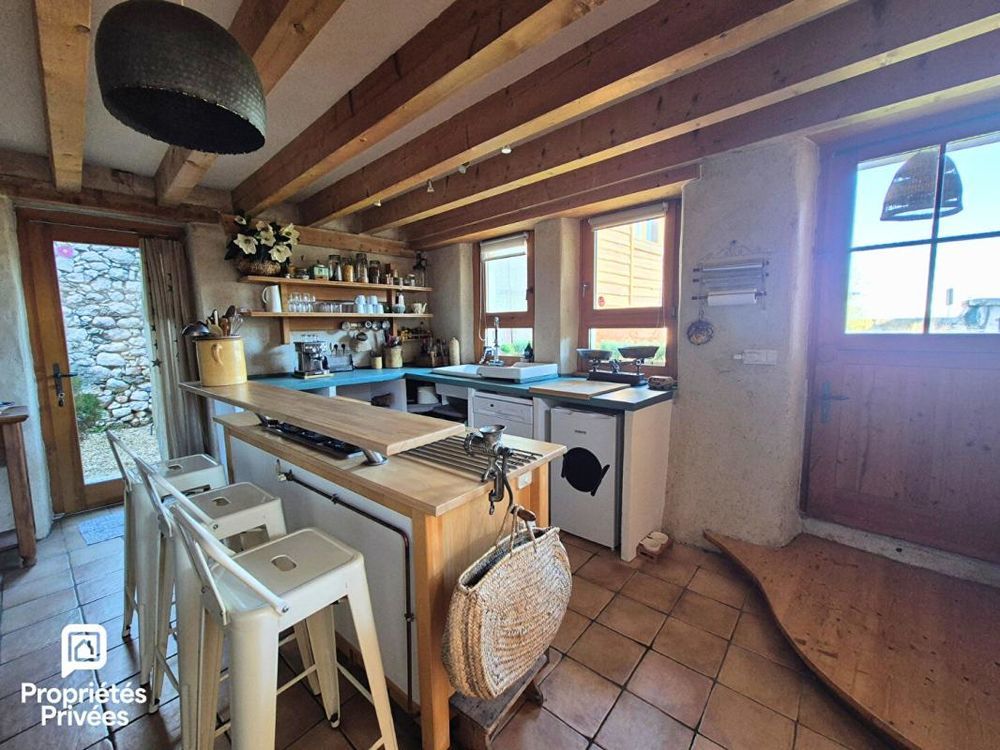 � vendre  Maison Collonges (01550)