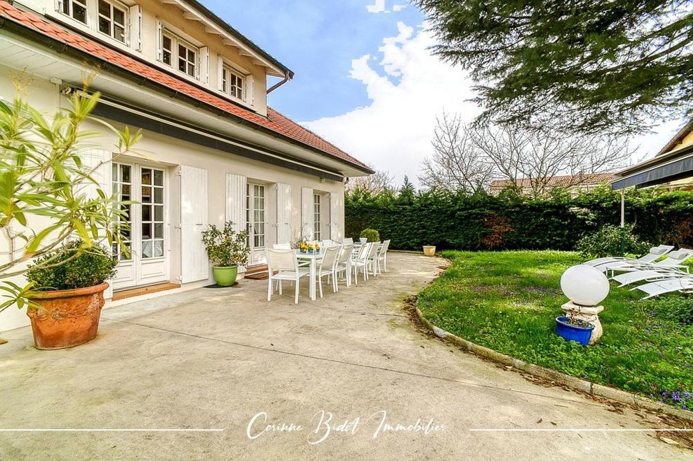 � vendre  Villa Saint-Pierre-de-Chandieu (69780)