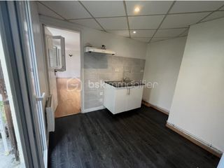  Immeuble � vendre 15 + pi�ces 372 m�