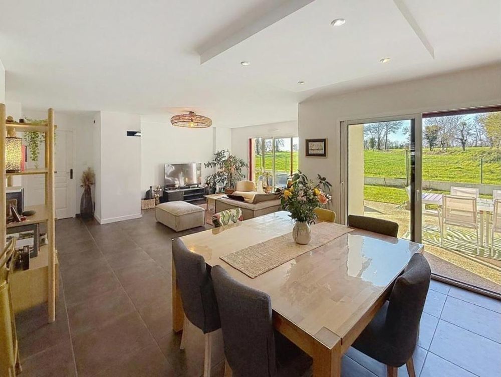 � vendre  Maison Ploeren (56880)