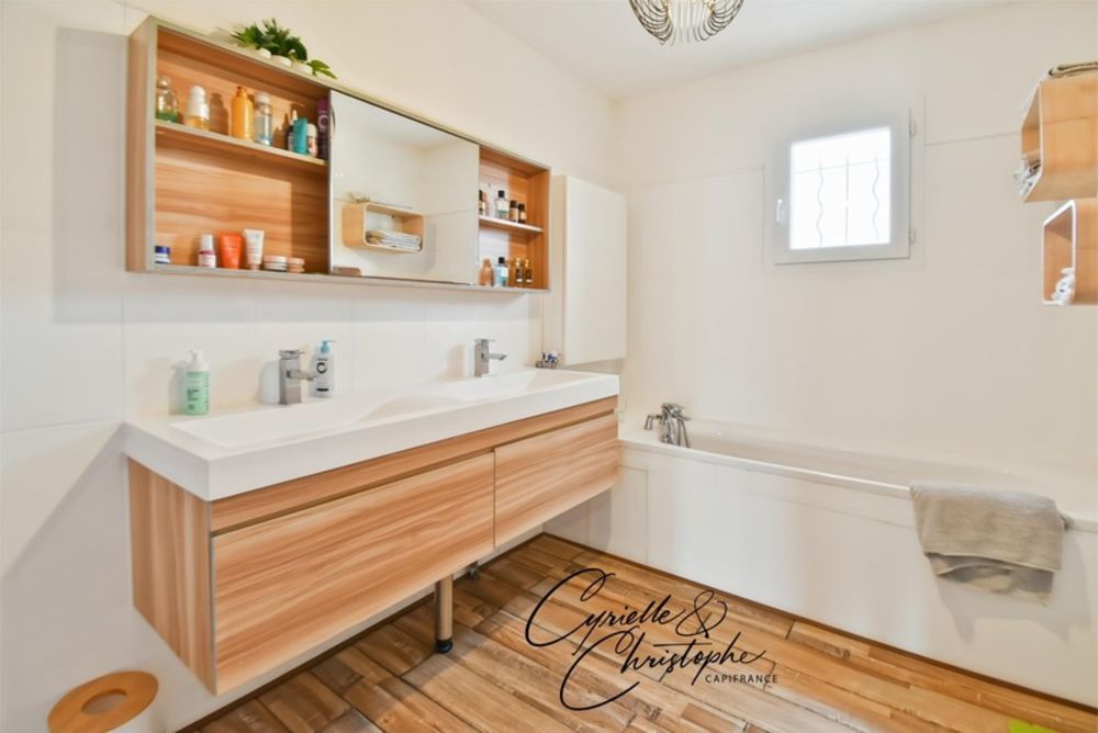 � vendre  Villa Gignac (34150)