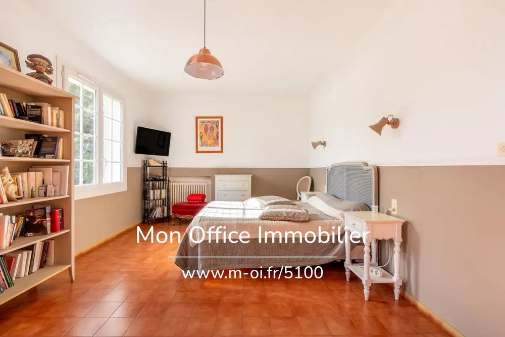 � vendre  Propri�t�/ch�teau Istres (13800)