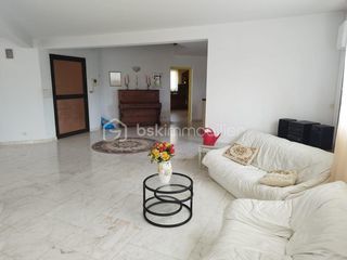  Propri�t�/ch�teau � vendre 11 pi�ces 422 m�