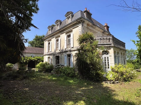   Maison de ma�tre Sorges et Ligueux en Perigord pi�ce(s) 200 m2 Propri�t�/ch�teau - 9 pi�ce(s) - 200 m�