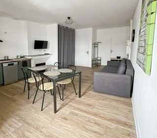  Appartement � vendre 9 pi�ces 200 m�