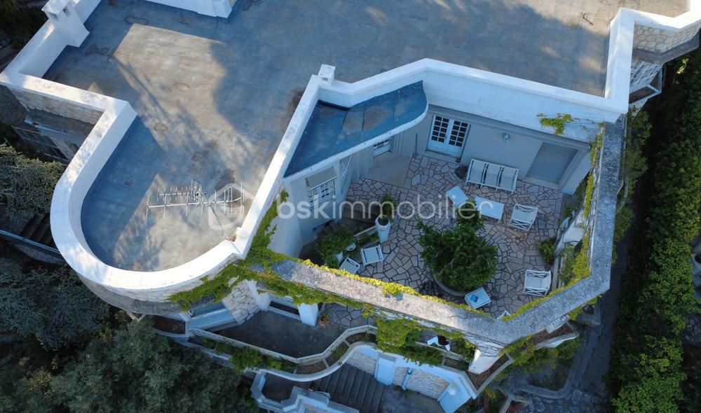 � vendre  Propri�t�/ch�teau Toulon (83200)