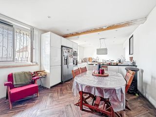  Maison � vendre 4 pi�ces 220 m�