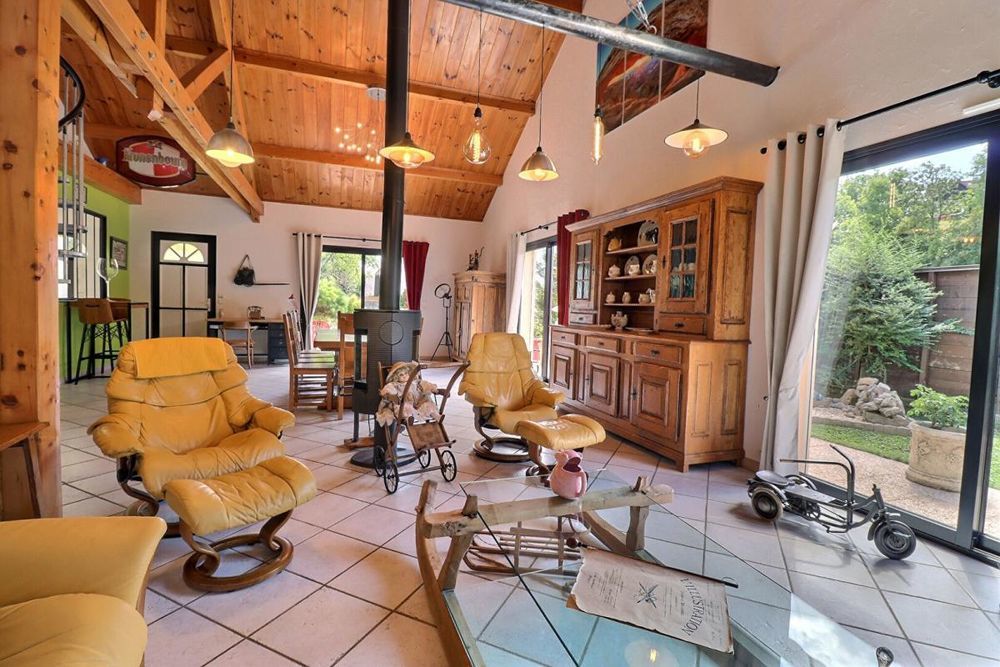 � vendre  Maison Saint-Jeoire-Prieur� (73190)