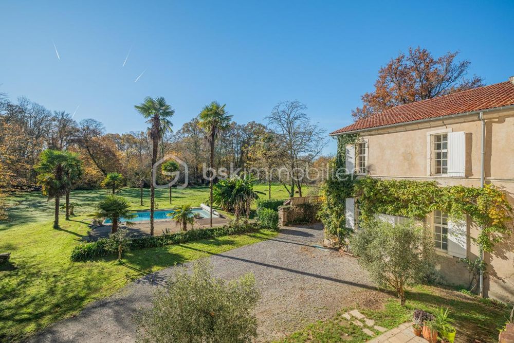 � vendre  Propri�t�/ch�teau Pouillon (40350)