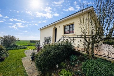   SAINT JEAN DE BEUGNE (85210) MAISON 3 CHAMBRES AVEC SOUS SOL COMPLET SUR 812M� Maison - 5 pi�ce(s) - 102 m�