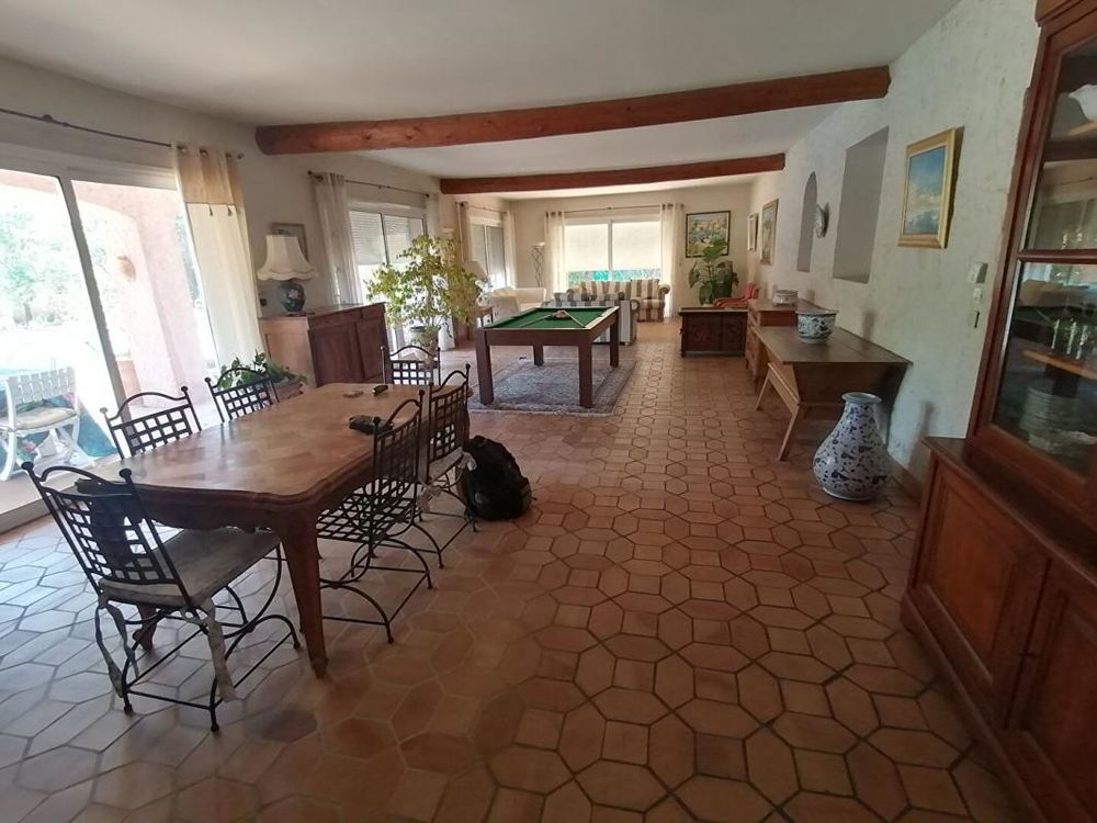 � vendre  Maison Saint-Cyr-sur-Mer (83270)