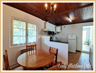  Immeuble � vendre 15 + pi�ces 440 m�